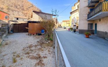 Residential building 7.5 rooms - image - 5