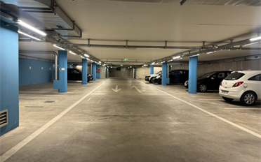 offener Parkplatz - image - 3