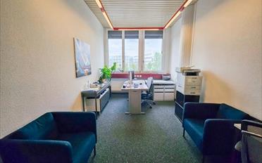 Office - image - 7