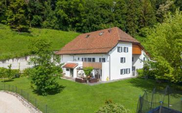 Villa 7.5 Zimmer - image - 2