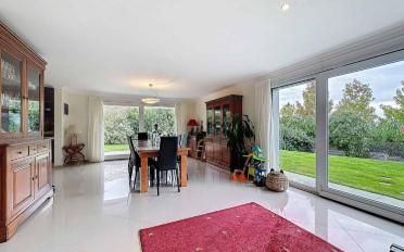 Villa 7.5 pièces - image - 3