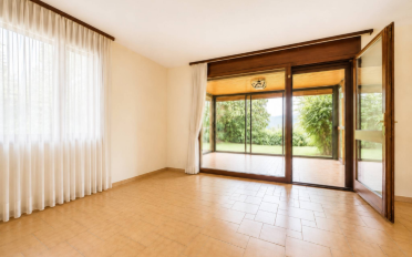 Villa 6.5 pièces - image - 4