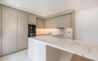 Apartment 6 rooms - image - 4