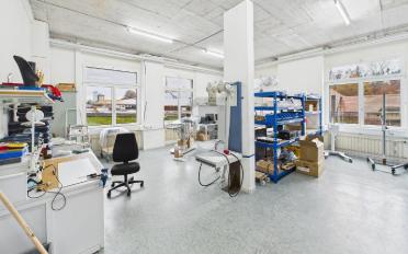 Factory 3 rooms - image - 3