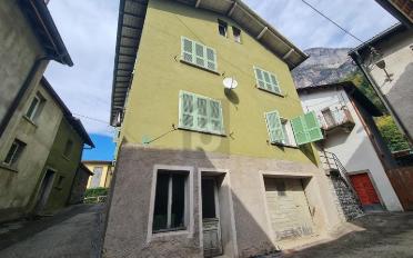 Maison 9 pièces - image - 3