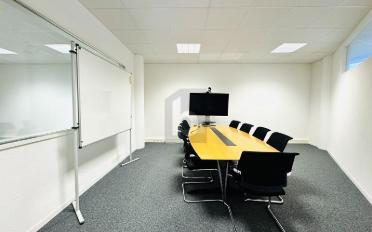 Bureau 5.5 pièces - image - 2