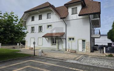 Wohngebäude 13.5 Zimmer - image - 1