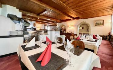 Restaurant 10 pièces - image - 2