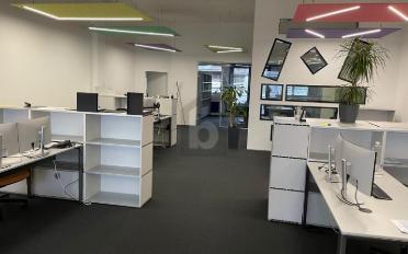 Bureau 3.5 pièces - image - 3