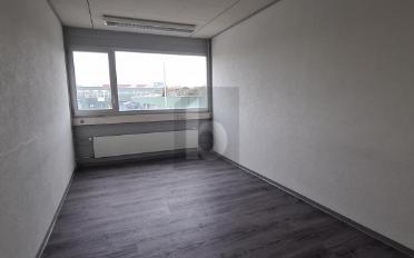 Bureau 5 pièces - image - 3