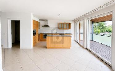 Dernier étage 7 pièces - image - 5