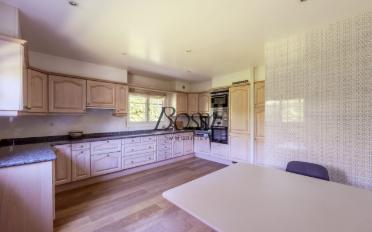Einfamilienhaus 8.5 Zimmer - image - 4