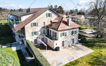 Einfamilienhaus 10 Zimmer - image - 1
