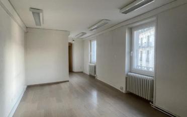 Office - image - 4