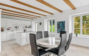Single house 12 rooms - image - 9