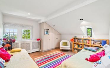 Single house 10 rooms - image - 13