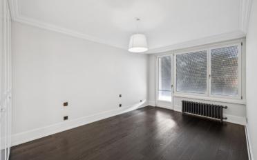 Apartment 6 rooms - image - 9
