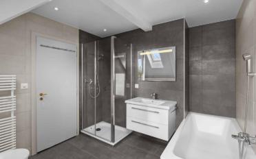 Villa 9.5 Zimmer - image - 12