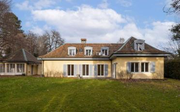 Villa 9.5 Zimmer - image - 13