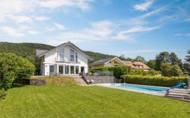 Villa 6.5 pièces - image - 3