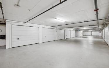Apartment 4 rooms - image - 11