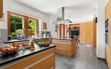 Single house 20 rooms - image - 7