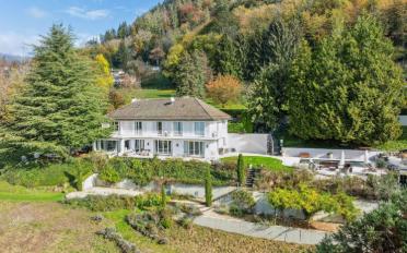 Villa 8.5 pièces - image - 1