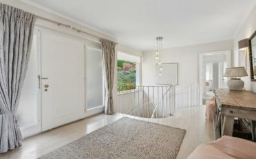 Villa 8.5 pièces - image - 8