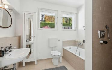 Villa 8.5 rooms - image - 10