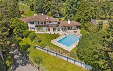 Einfamilienhaus 10 Zimmer - image - 1