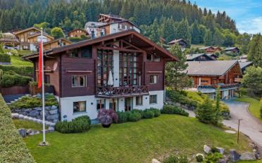 Chalet 7.5 pièces - image - 1