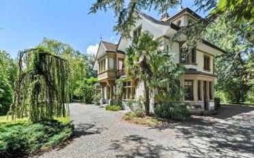 Maison 10.5 pièces - image - 1