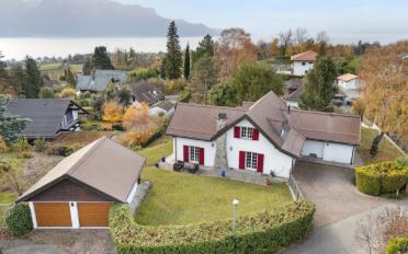 Einfamilienhaus 6.5 Zimmer - image - 1