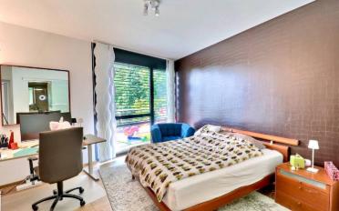 Single house 10 rooms - image - 9