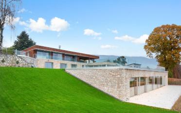 Single house 12 rooms - image - 2