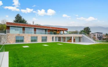 Single house 12 rooms - image - 3