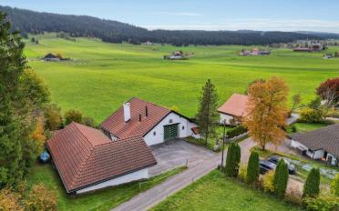 Einfamilienhaus 5.5 Zimmer - image - 1