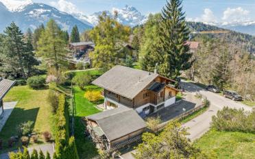 Chalet 8.5 Zimmer - image - 1