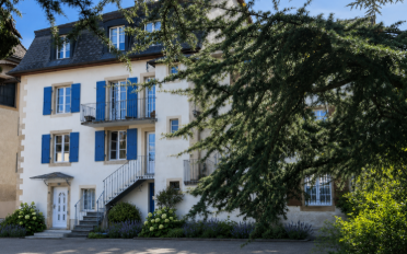 Immeuble résidentiel 11.5 pièces - image - 1