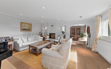 Maison 9 pièces - image - 2