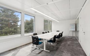 Office - image - 4
