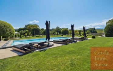 Château 18 pièces - image - 10