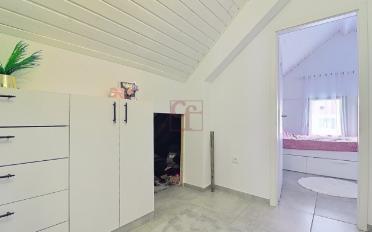 Einfamilienhaus 7.5 Zimmer - image - 8