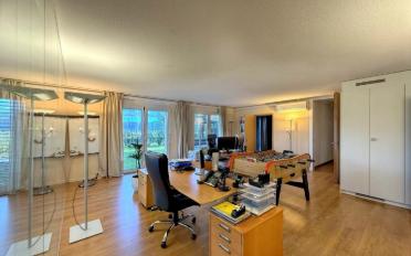 Office - image - 1