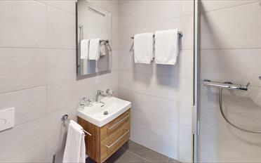 Furnished flat 4 rooms - image - 9