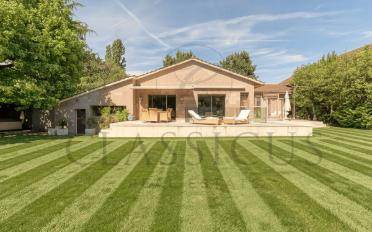 Maison contiguë 9 pièces - image - 1