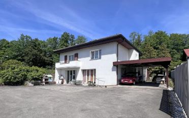Einfamilienhaus 7.5 Zimmer - image - 1