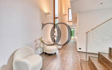 Villa 9.5 rooms - image - 1