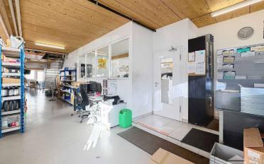 Commercial - image - 7