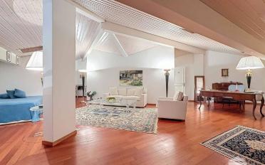 Attic flat 6.5 rooms - image - 11
